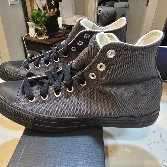 Converse - Chuck Taylor All Star High Top Shoes (A10511C) mens Size 10 NEW BLACK - Picture 1 of 13
